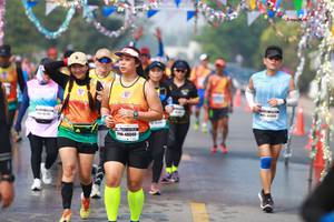 BIB: 48040
                            <button type="button" onclick="openModal(9905761)" class="btn btn-primary btn-sm float-right btn-popup" data-toggle="modal" data-target=".modal-high-quality">
                        <i class="fas fa-shopping-cart"></i> Add to Cart
                    </button>
                                            <button type="button" onclick="isThisMe(9905761, true)" class="btn btn-success btn-sm float-right btn-popup btn-isme hidden" data-toggle="tooltip" data-placement="bottom" title="นี่คือรูปของคุณใช่ไหม คลิกที่นี่เพื่อเอาเข้าอัลบั้ม">
                        <i class="fas fa-plus"></i> Add to album
                    </button>
                    <button type="button" onclick="isThisMe(9905761, false)" class="btn btn-warning btn-sm float-right btn-popup btn-isnotme hidden">
                        <i class="fas fa-ban"></i> Remove from album
                    </button>